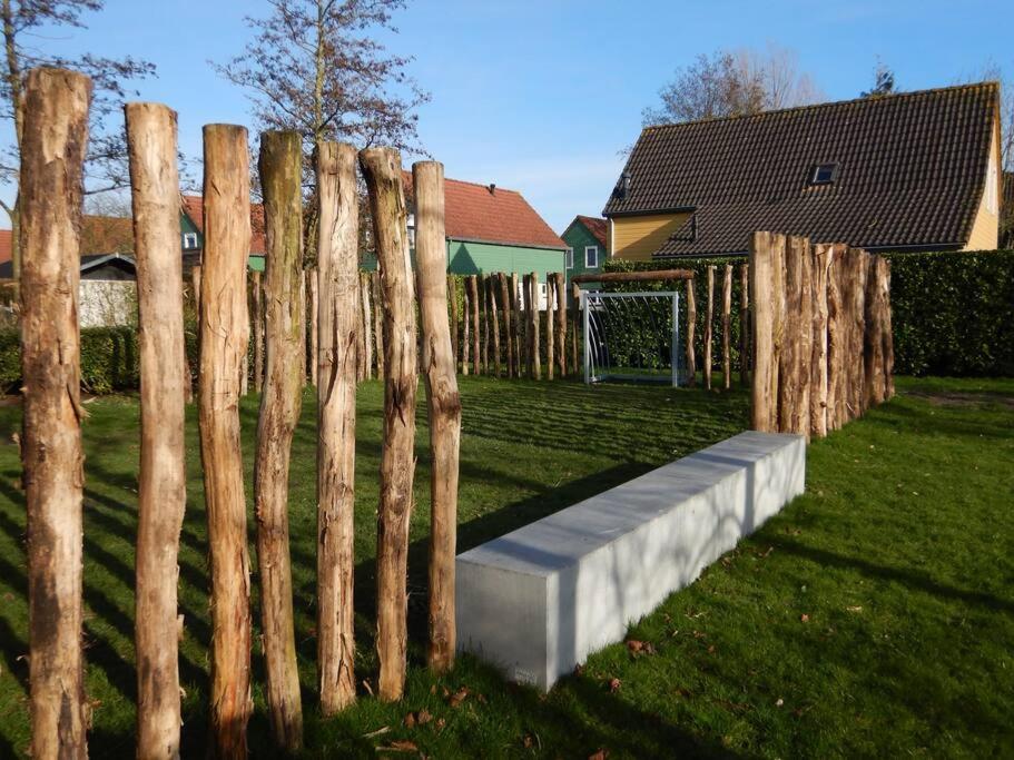 Comfortabel En Gezellig Vakantiehuis Bij Het Strand Wemeldinge Exteriör bild