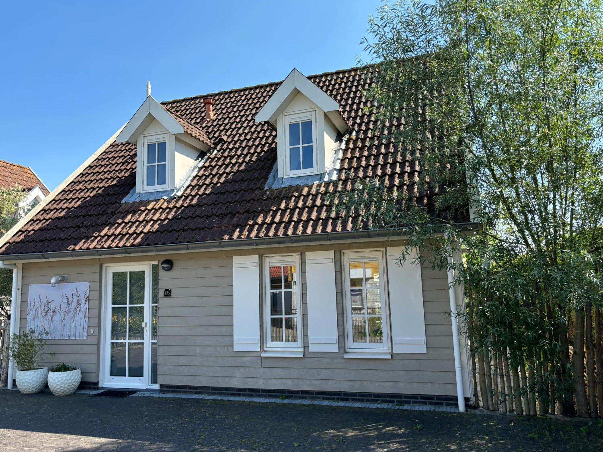Comfortabel En Gezellig Vakantiehuis Bij Het Strand Wemeldinge Exteriör bild