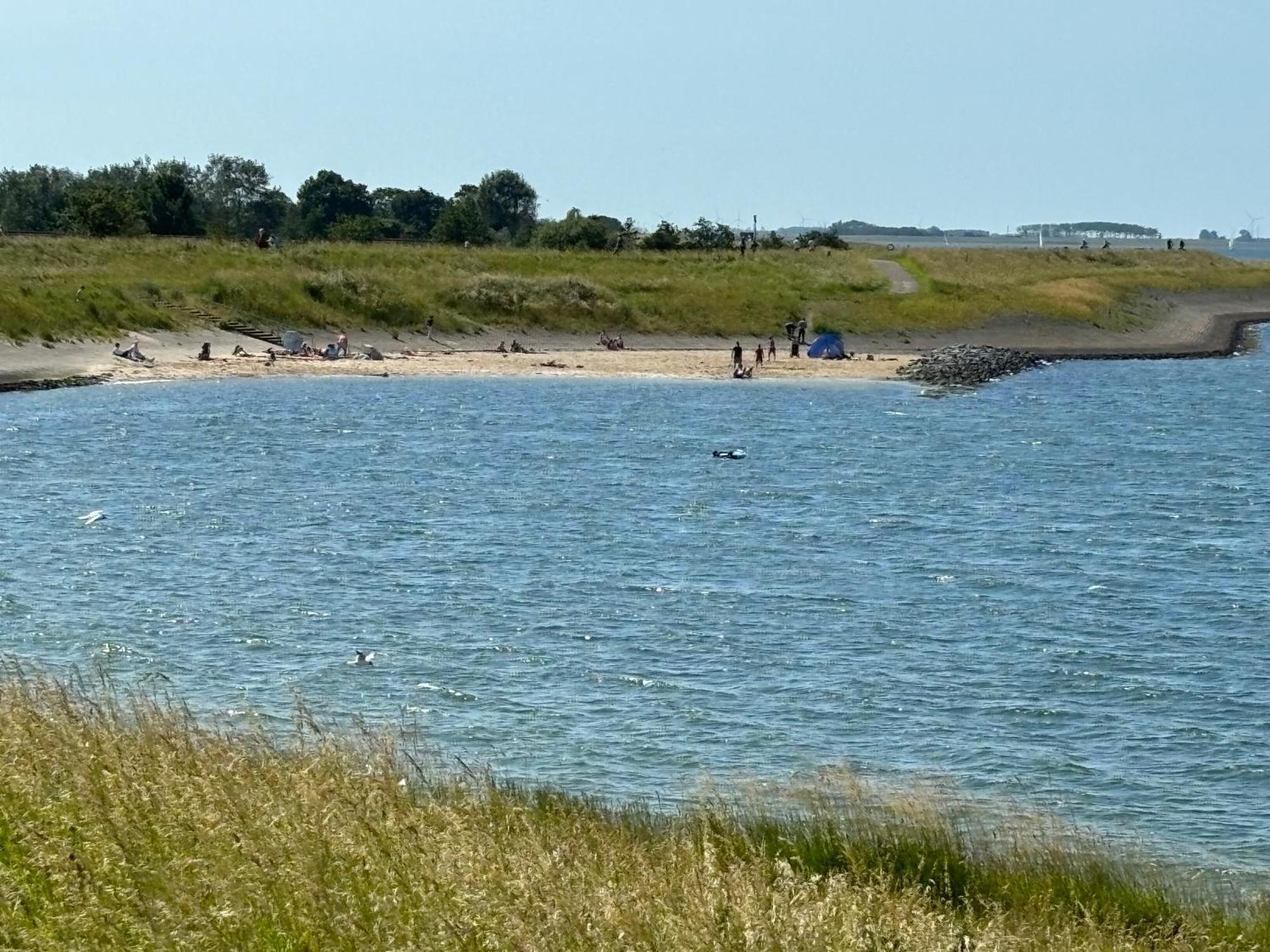 Comfortabel En Gezellig Vakantiehuis Bij Het Strand Wemeldinge Exteriör bild
